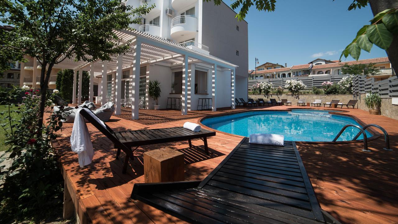 The Mint Villa - Saint Vlas Sveti Vlas Bagian luar foto